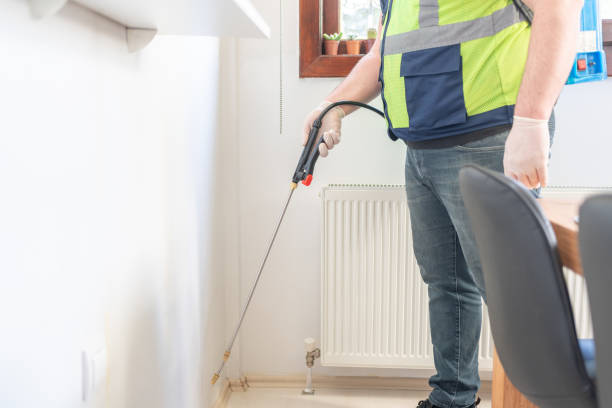Best Commercial Pest Control Services  in Trumbull Center, CT